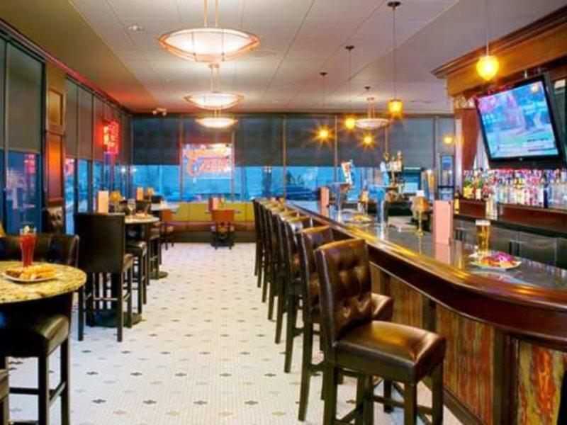 Hotel Doubletree By Hilton Downtown - Lakeside 4*