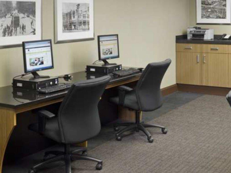 Hotel Doubletree By Hilton Downtown - Lakeside 4*